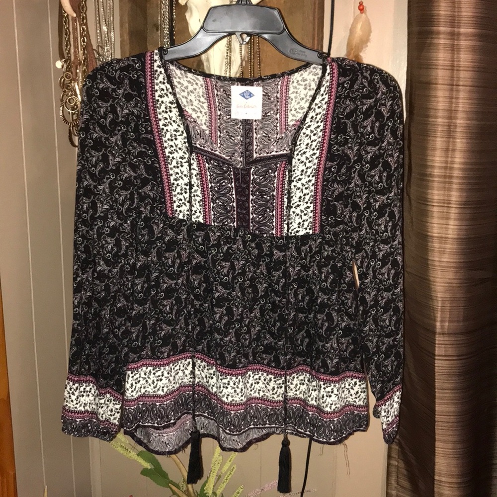 Adorable billabong top ❤️